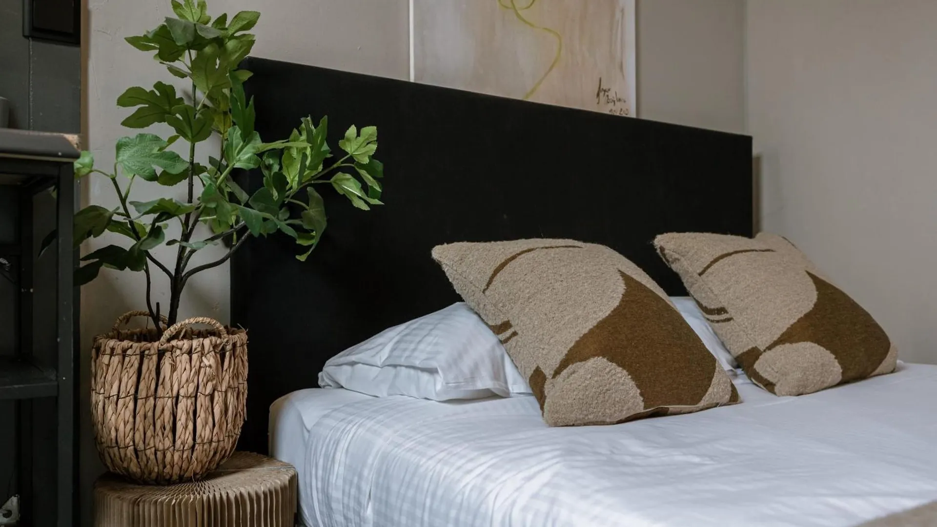 אנטוורפן Huswell - Rooftop Apartment In City Center, Pets Are Welcome