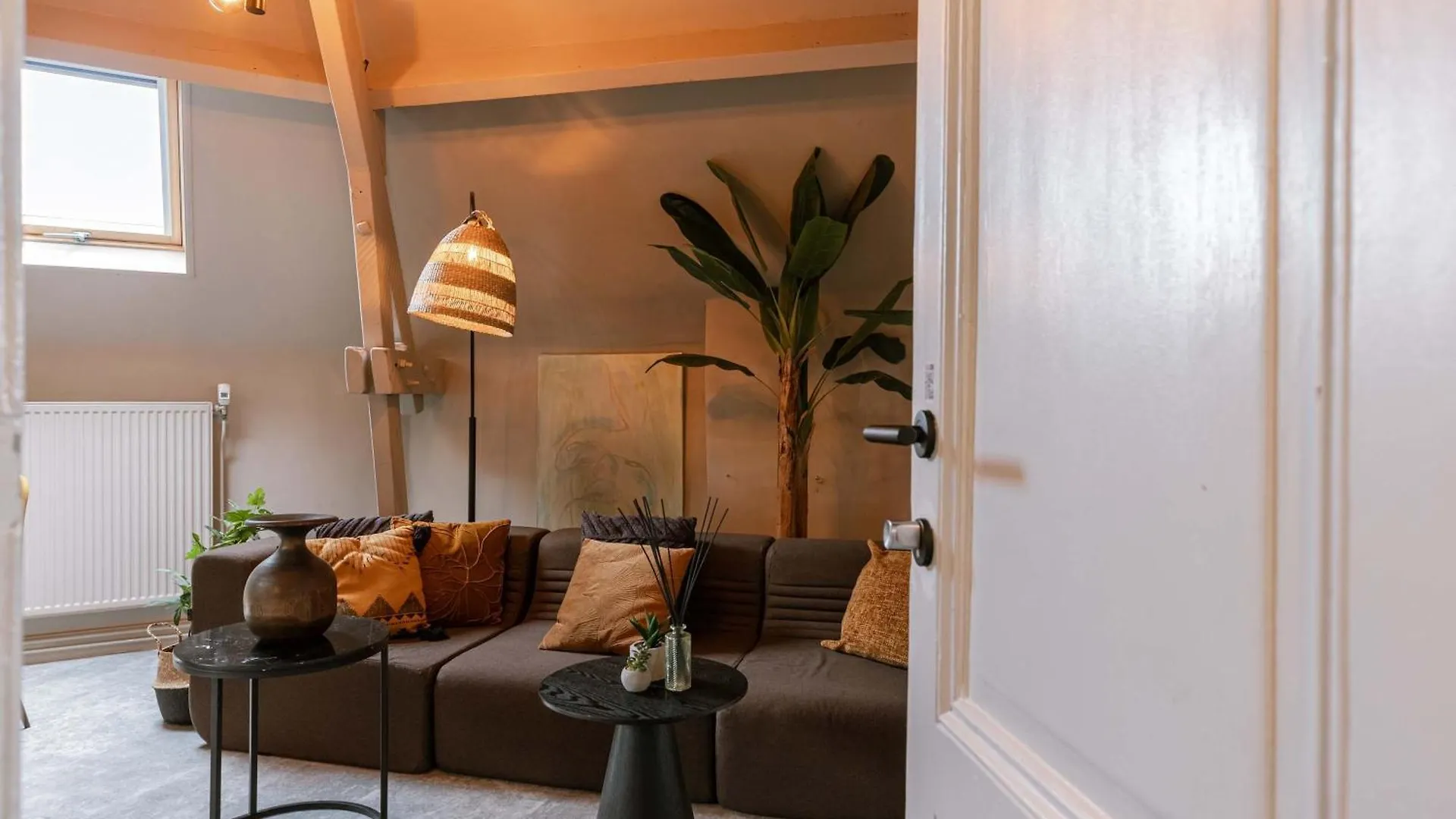אנטוורפן Huswell - Rooftop Apartment In City Center, Pets Are Welcome 0*,  בלגיה